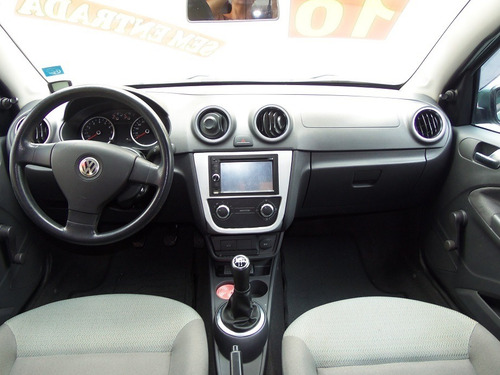 Volkswagen Voyage Trend 1.6 (flex) 2010