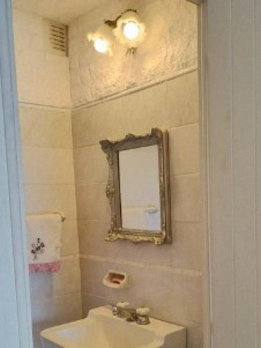 Casa En Venta - 4 Dormitorios 5 Baños - 360mts2 - Salta