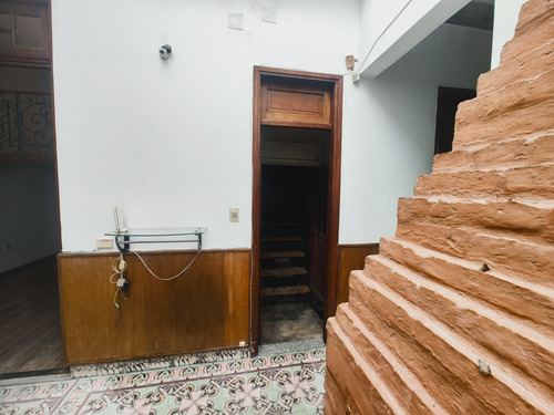 Casa 3 Dormitorios Pocitos Nuevo Con Cochera