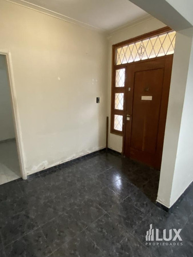 Imagen 25 de 30 de Venta Casa 3/4 Dormitorios En Esquina Donado 295 Oportunidad Comercial - Fisherton