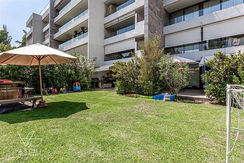 Departamento En Venta De 2 Dorm. En Lo Barnechea
