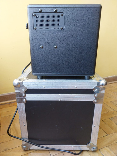 Amplificador Roland Ac60 + Fly Case + Bag Original (usado) Preto (Usado)