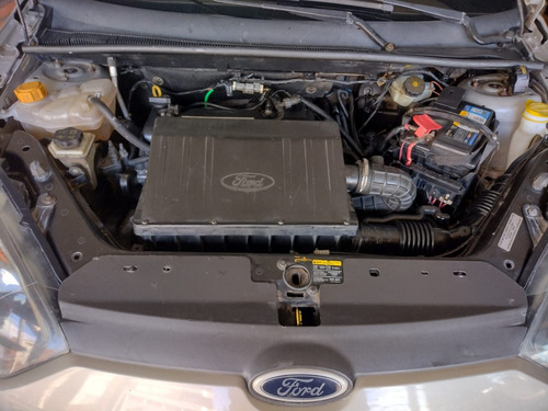 Ford fiesta ambiente plus mp3 ambiente plus