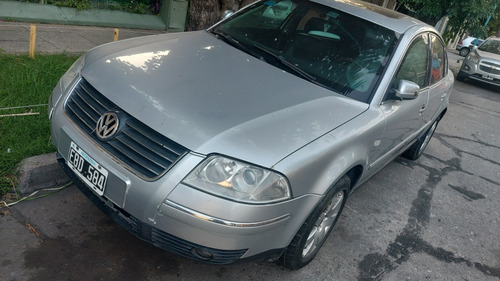 Volkswagen Passat B5 V6 2