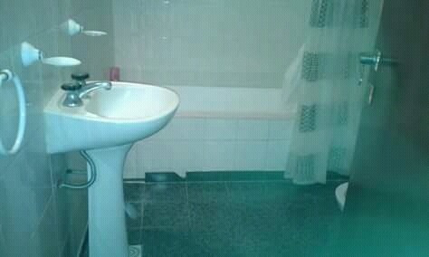 Imagen 9 de 12 de Chalet En Necochea Con Departamento
