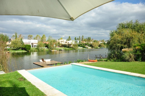 Casa Sobre Laguna Principal En Santa Barbara-alquiler Anual O Temporario-dueño Directo