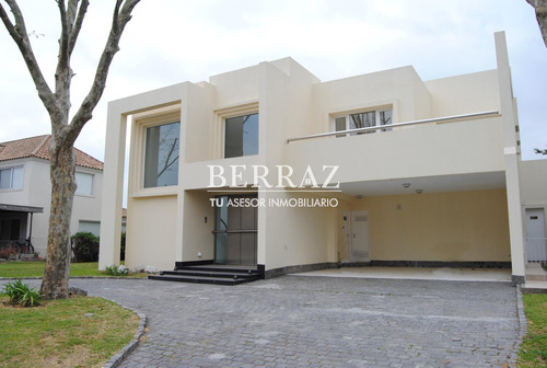 Casa  En Venta Ubicado En Ayres Del Pilar, Pilar, G.b.a. Zona Norte