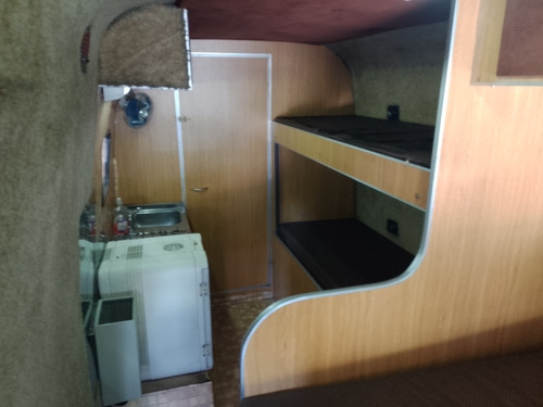 Imagen 6 de 11 de Mercedes 413 2009
