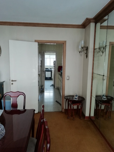 Venta Departamento 4 Ambientes, Piso Completo, 1 Cochera + Baulera. Figueroa Alcorta 3073.