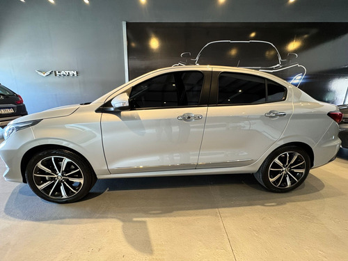 Fiat Cronos 1.8 16v Precision
