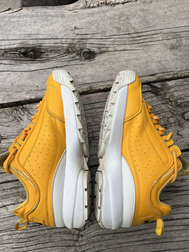 Zapatillas Fila Disruptor Ii Premium Amarillas 41 (Usado)