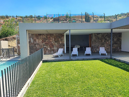Condominio Casa En Venta Sector Camino Central