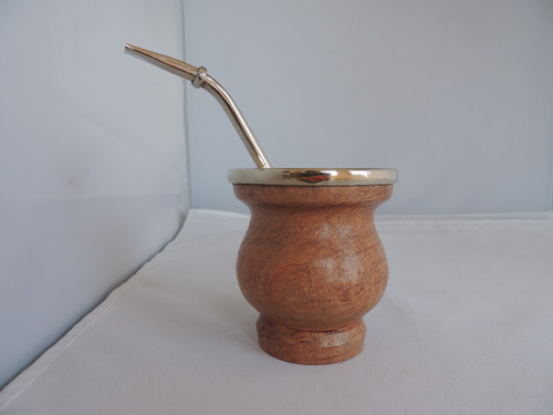 Imagen 2 de 6 de Mate De Algarrobo Con Virola En Alpaca