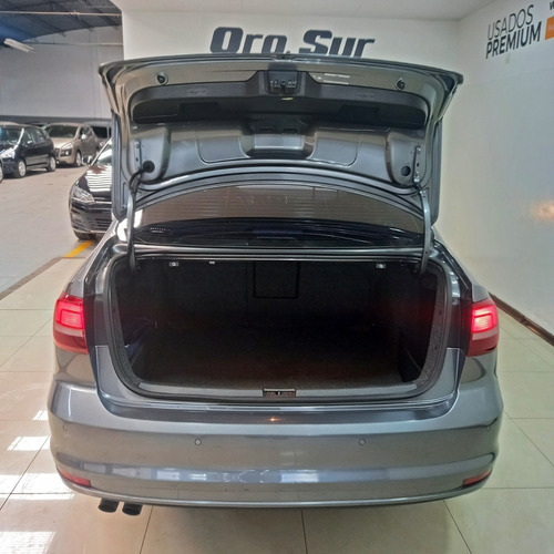 Imagen 5 de 10 de Volkswagen Vento 1.4 Highline 150cv At