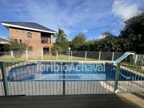 Excelente Casa De 4 Dormitorios A Pasos De Rambla Costanera