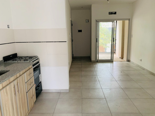 Imagen 4 de 12 de Oportunidad! Dos Ambientes A Estrenar Con Balcon En Inmejorable Ubicacion