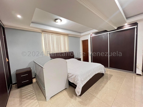 Vendo Apartamento En Urbanización El Bosque (platinium), Código 24-27888 Cm Leer Descripción