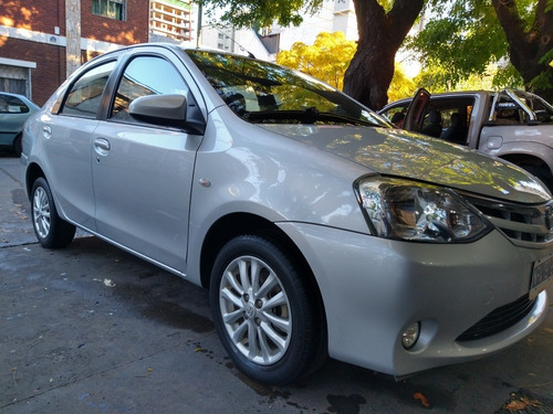 Toyota Etios 1.5 Sedan Xls 2014