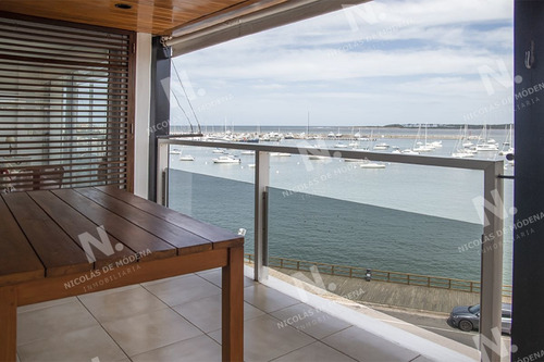 Imagen 6 de 27 de Departamento Con Vista Al Puerto. - Punta Del Este Peninsula