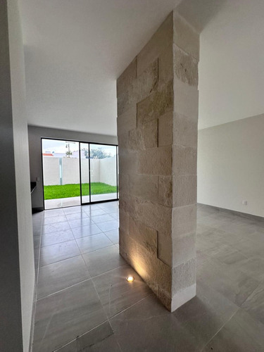 Venta De Casa Nueva En Mayorazgo 3 Recamaras Cada Una Con Baño