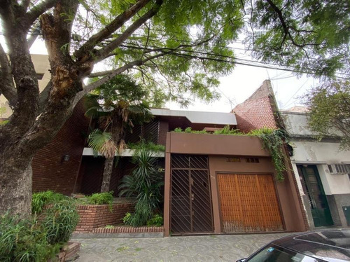 Imagen 2 de 24 de Jovellano Al 300 400 M2 Jardin, Quincho Y Pileta - Cochera