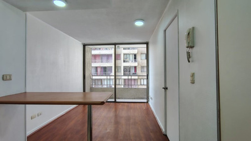 1 Dor 1 Baño / Av Vicuña Mackenna,metro Ñuble