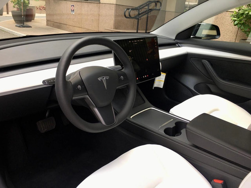 Tesla Model 3 0.0 Standard Rwd