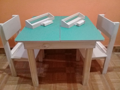 Juego Mesa Pizarron Doble Y 2 Sillas