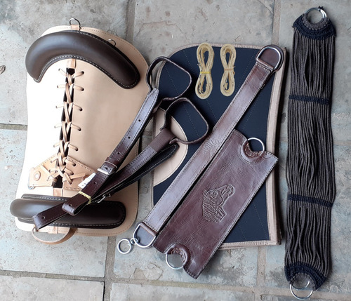 Imagem 2 de 4 de Conjunto Basto Popular (kit Arreios)