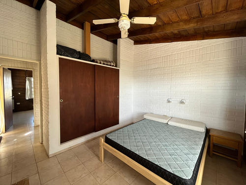 Cabaña En Alquiler Anual Con Una Hermosa Vista.