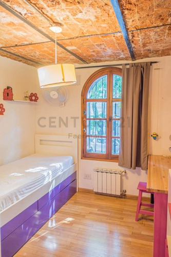 Venta Casa 6 Ambientes Colegiales Unica En Su Estilo
