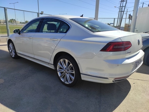 Volkswagen Passat R-line 2.0 2017