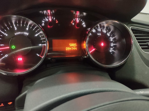 Imagen 15 de 15 de Peugeot 5008 Allure Plus 7as 1.6