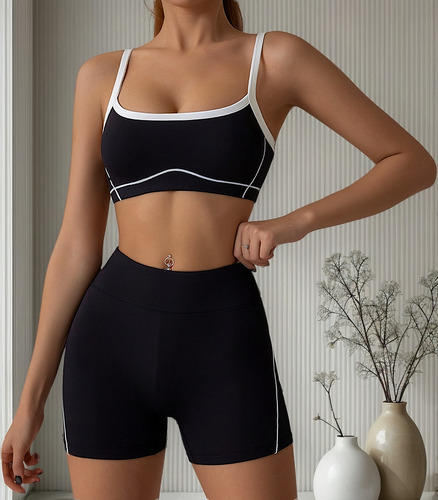 Ropa Interior Con Tirantes Finos Y Colores En Contraste, Rop