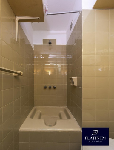 Imagen 18 de 30 de Vende Amplio Departamento Sobre Av. Belgrano Al 2000