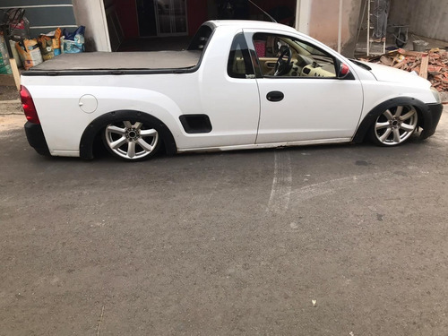 Imagem 7 de 11 de Chevrolet Montana 1.4 Conquest Econoflex 2p 2008