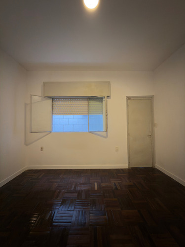 Alquiler Apartamento Dos Dormitorios En Barrio De Los Judios