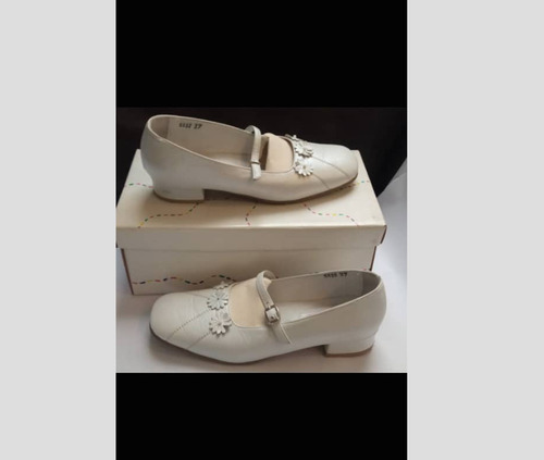 Zapatilla Comunión Blanco Perlado En Piel Talla 35 Mona Lisa (Usado)