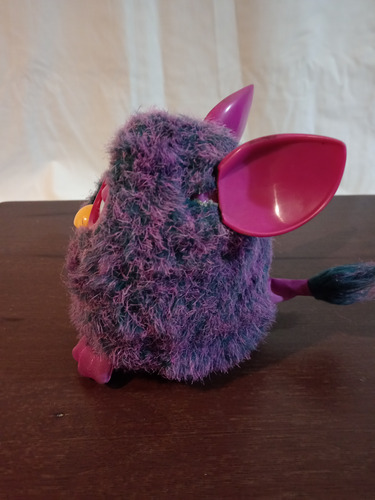 Mascota Electrónica Furby, Hasbro 2012 Funciona Lila (Usado)