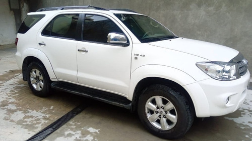 Imagen 1 de 8 de Toyota Fortuner