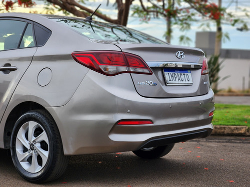 Hyundai HB20S 1.6 Comfort Style Flex Aut. 4p