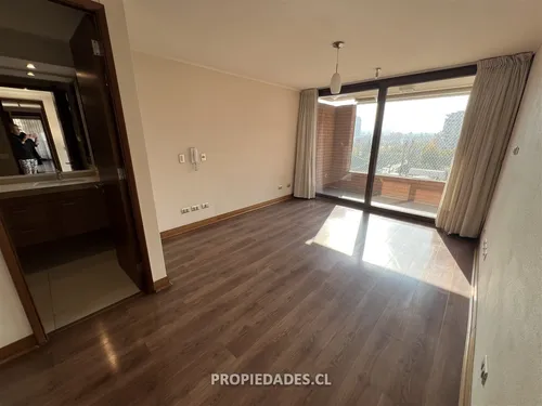 Departamento En Arriendo De 3 Dorm. En Las Condes