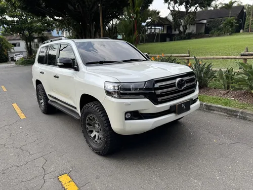 Toyota Land Cruiser Sahara Blindaje 2