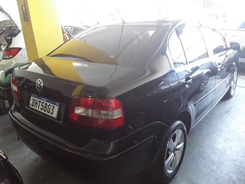 Imagem 2 de 5 de Volkswagen Polo Sedan 2005 1.6 Evidence Total Flex 4p
