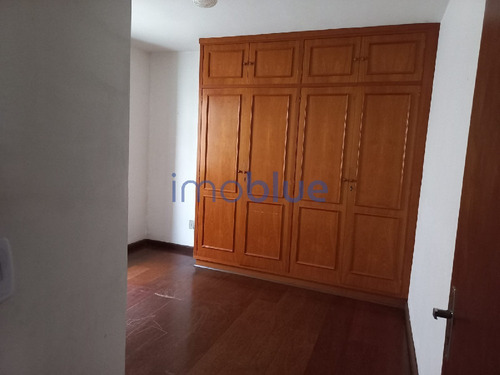 Imagem 4 de 13 de Apartamento 2 Dormitórios No Centro... - 1594