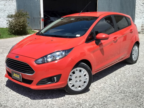 Ford Fiesta Kinetic Design 1.6 5p S 2015