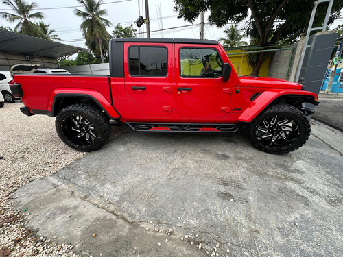 Jeep Gladiator Sport S 2021