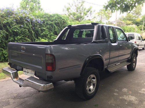 Toyota Hilux 2.8 D/cab 4x4 D Dlx