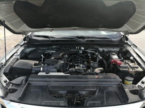 Nissan Np300 Frontier 2.5 Se Doble Cabina