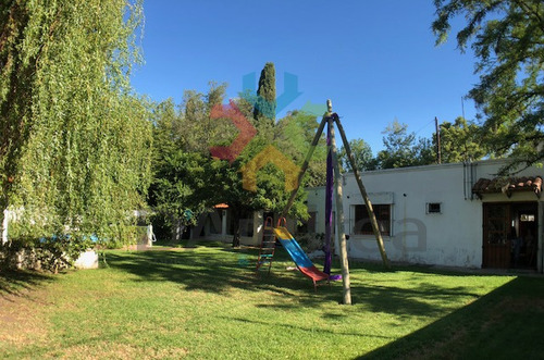 Venta / Oportunidad Casa En 104 Entre 107 Y 109 Mercedes (b)